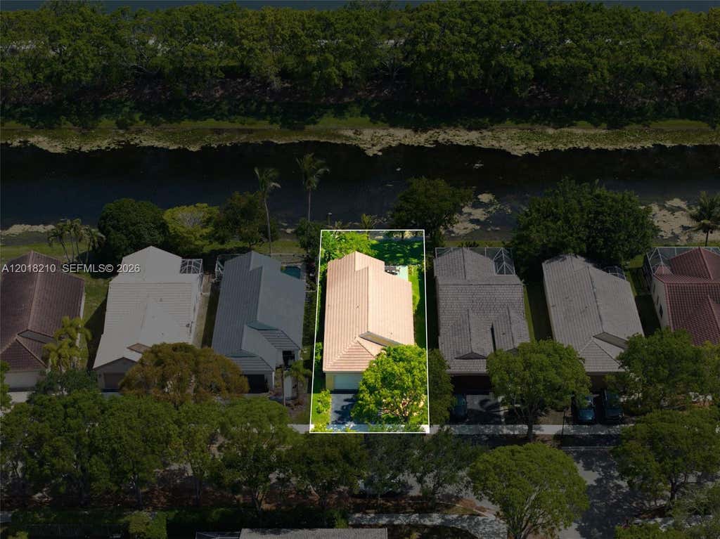 Photo of 4334 Mahogany Ridge Dr #4334, Weston, FL 33331 (MLS # A12018210)