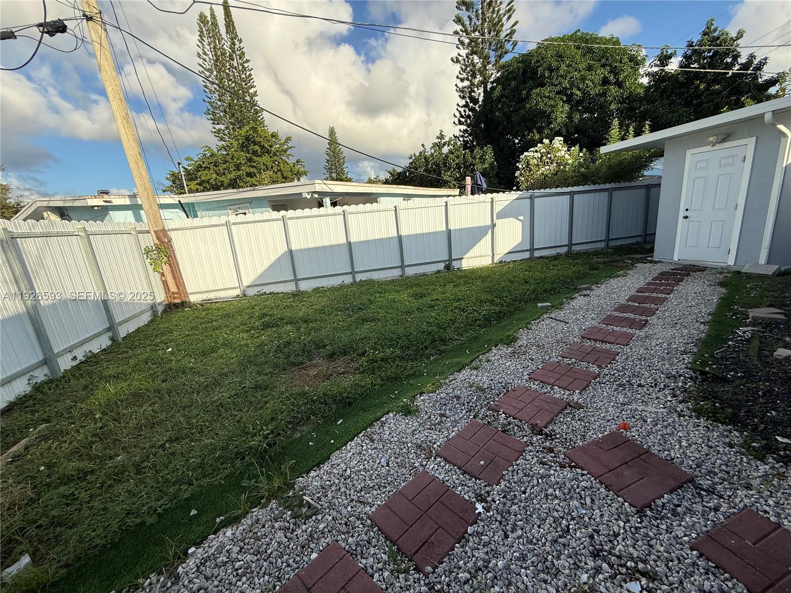 CRESTHAVEN NO 2 - Residential