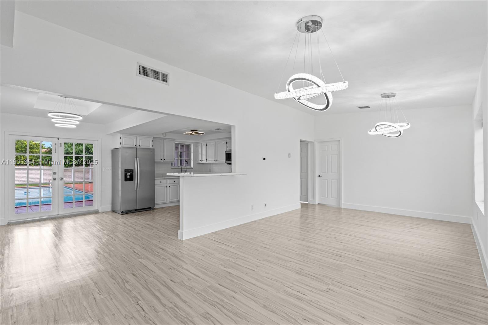 MIAMI GATEWAY - Residential Lease