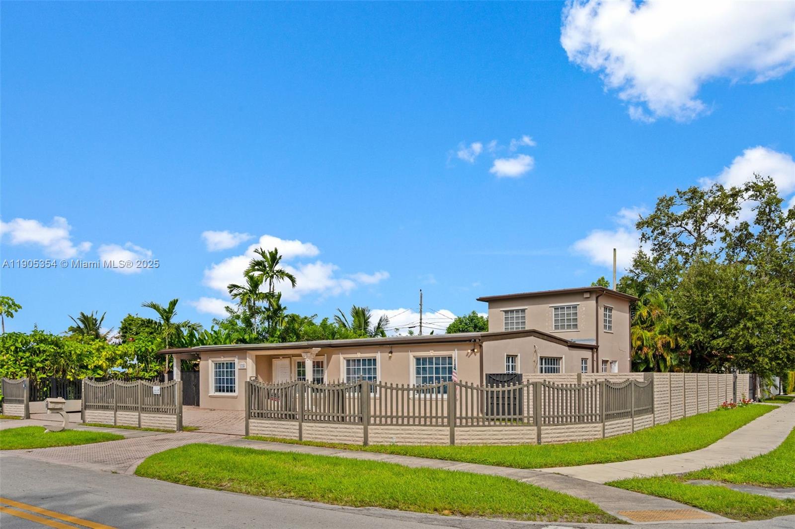 MIAMI GATEWAY - Residential Lease