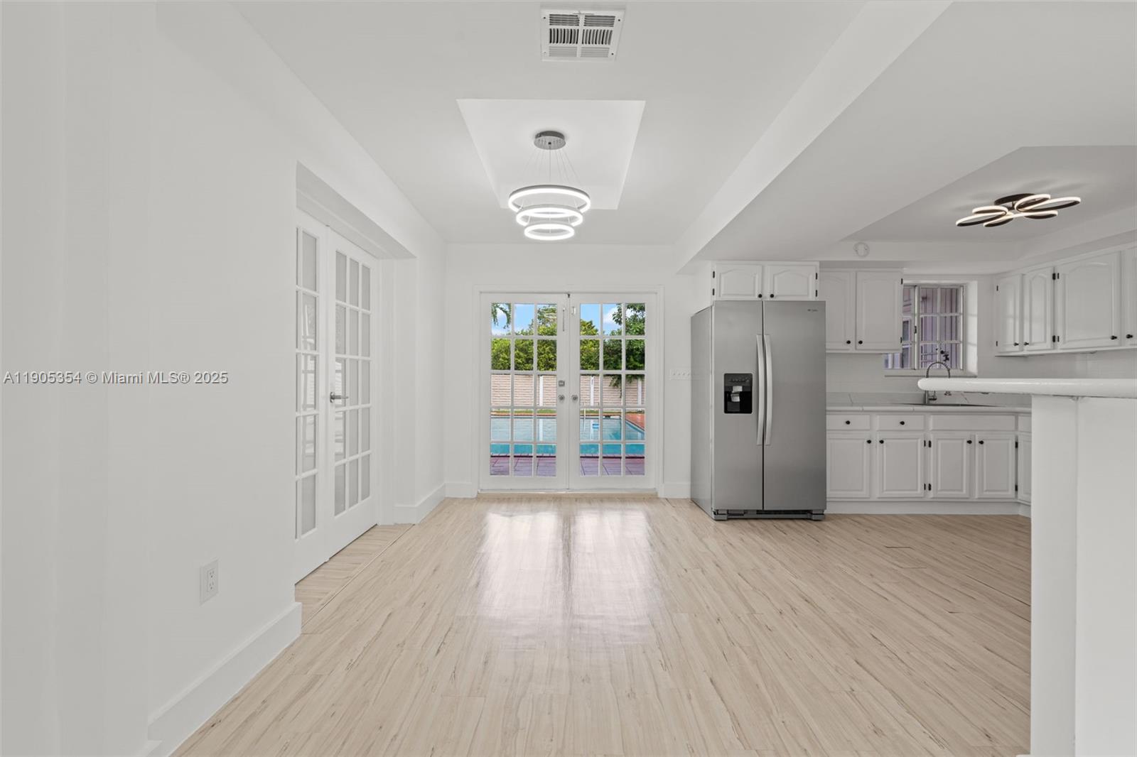 MIAMI GATEWAY - Residential Lease