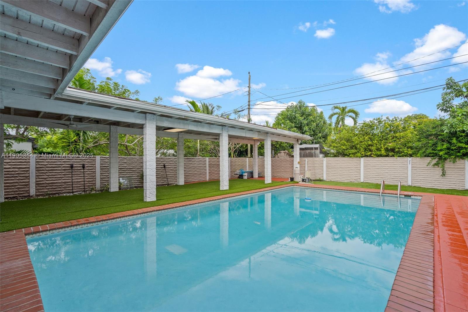 MIAMI GATEWAY - Residential Lease