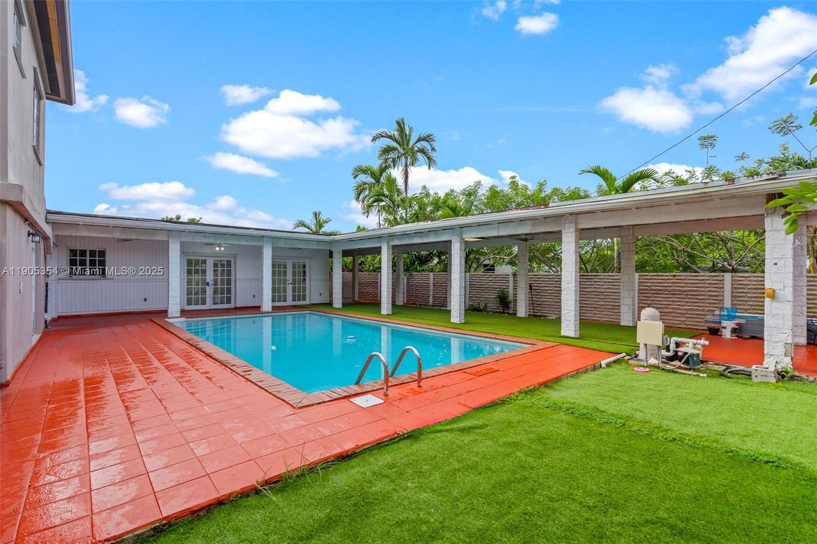 MIAMI GATEWAY - Residential Lease