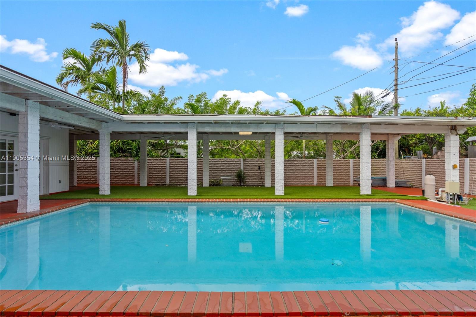 MIAMI GATEWAY - Residential Lease