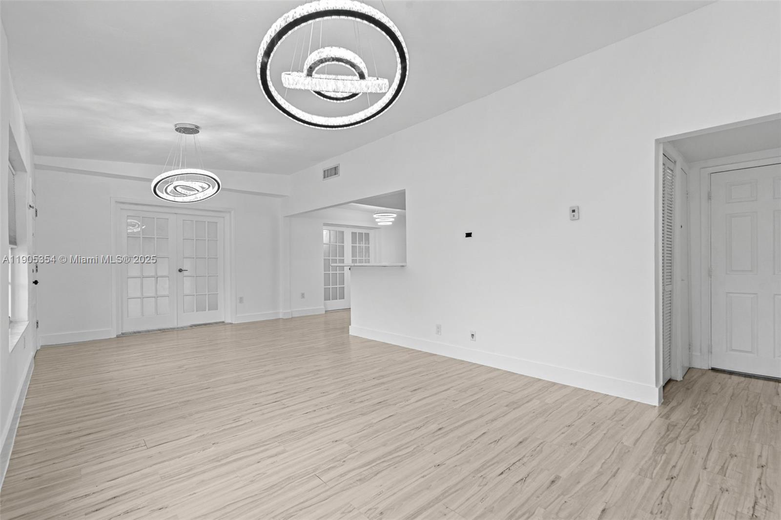 MIAMI GATEWAY - Residential Lease