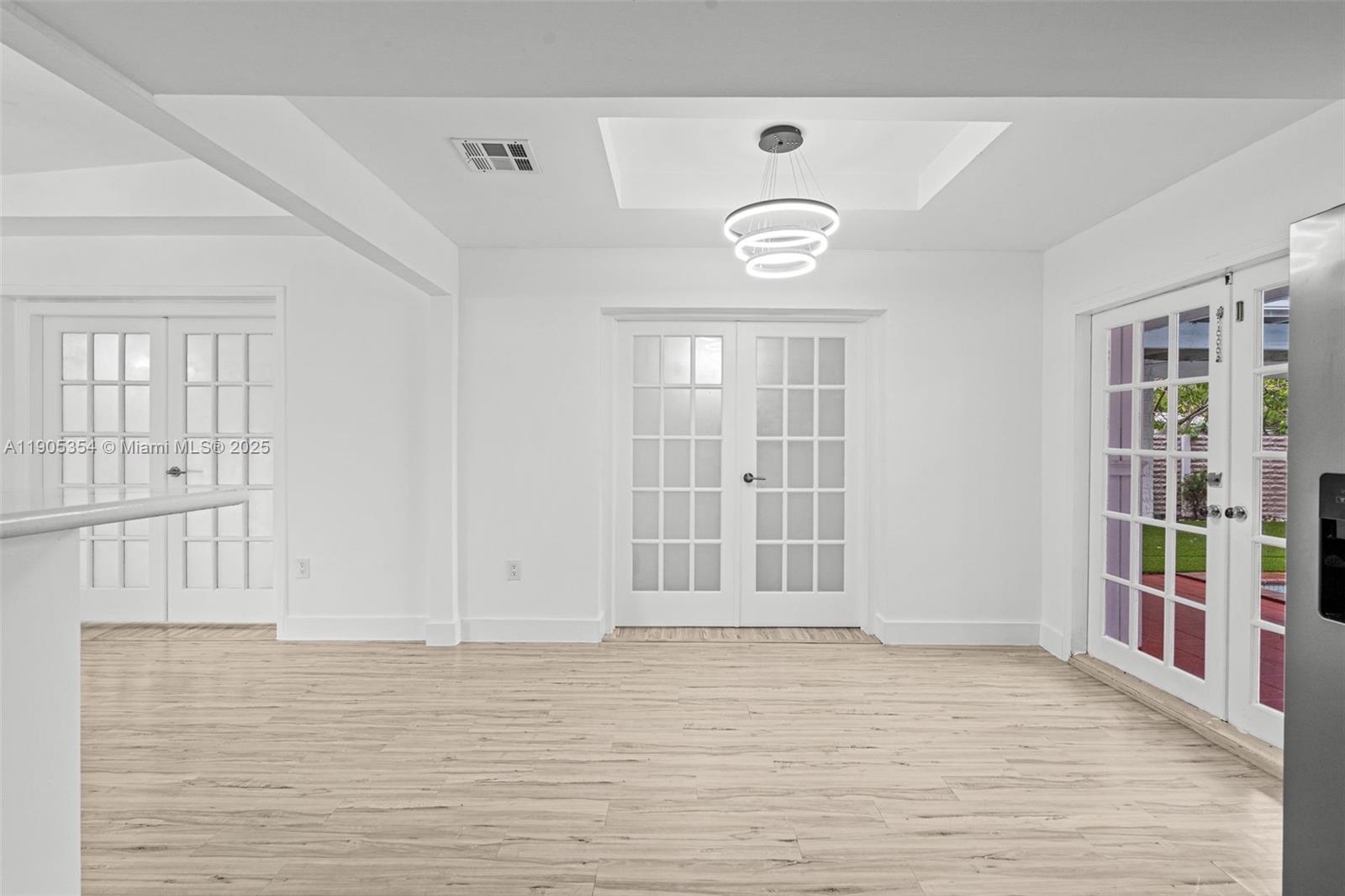 MIAMI GATEWAY - Residential Lease