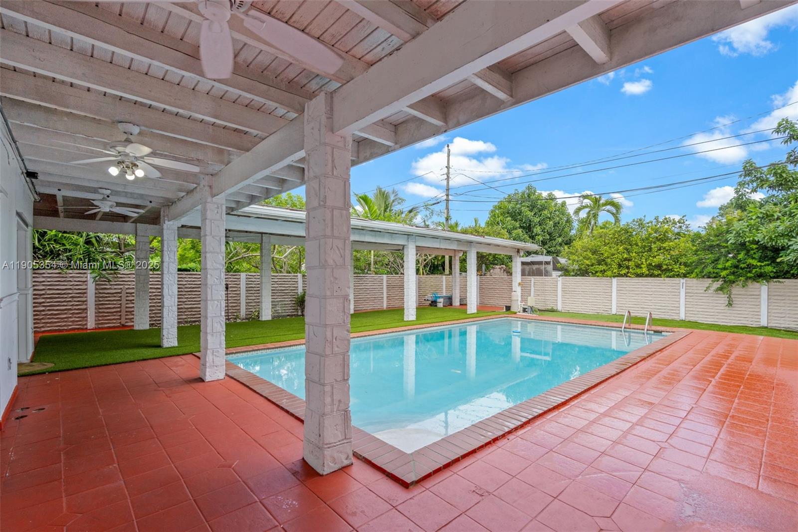 MIAMI GATEWAY - Residential Lease