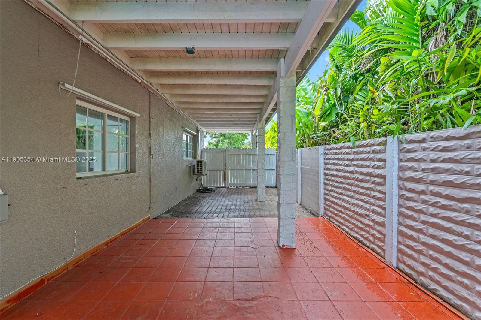 MIAMI GATEWAY - Residential Lease