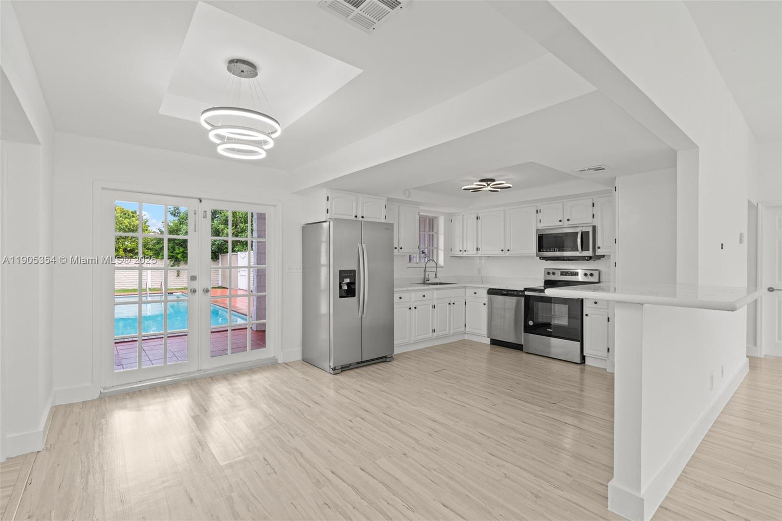 MIAMI GATEWAY - Residential Lease