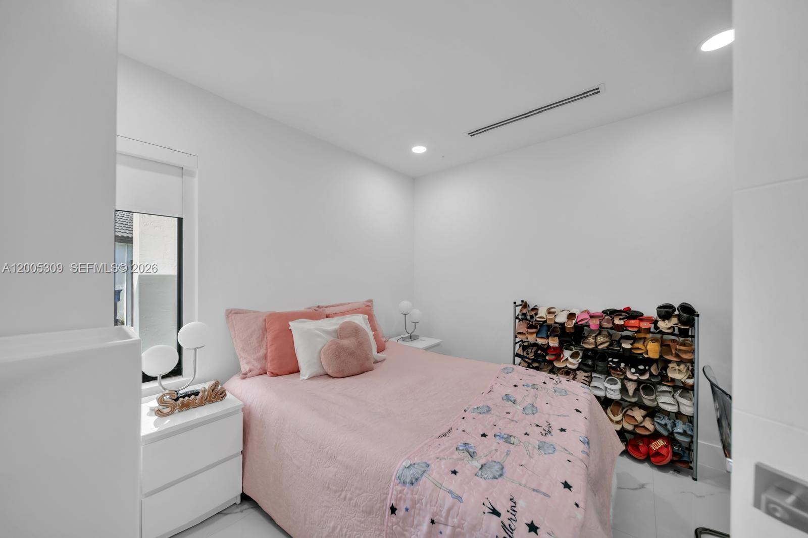 SHOMA HOMES AT TAMIAMI IV - Residential