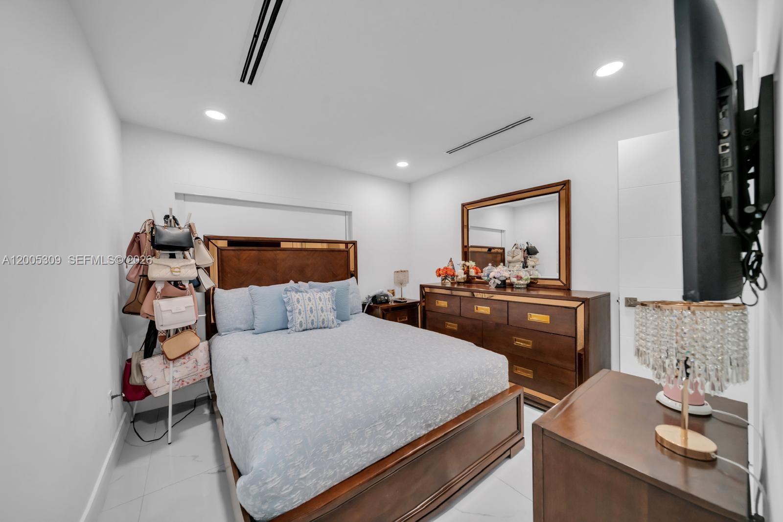 SHOMA HOMES AT TAMIAMI IV - Residential