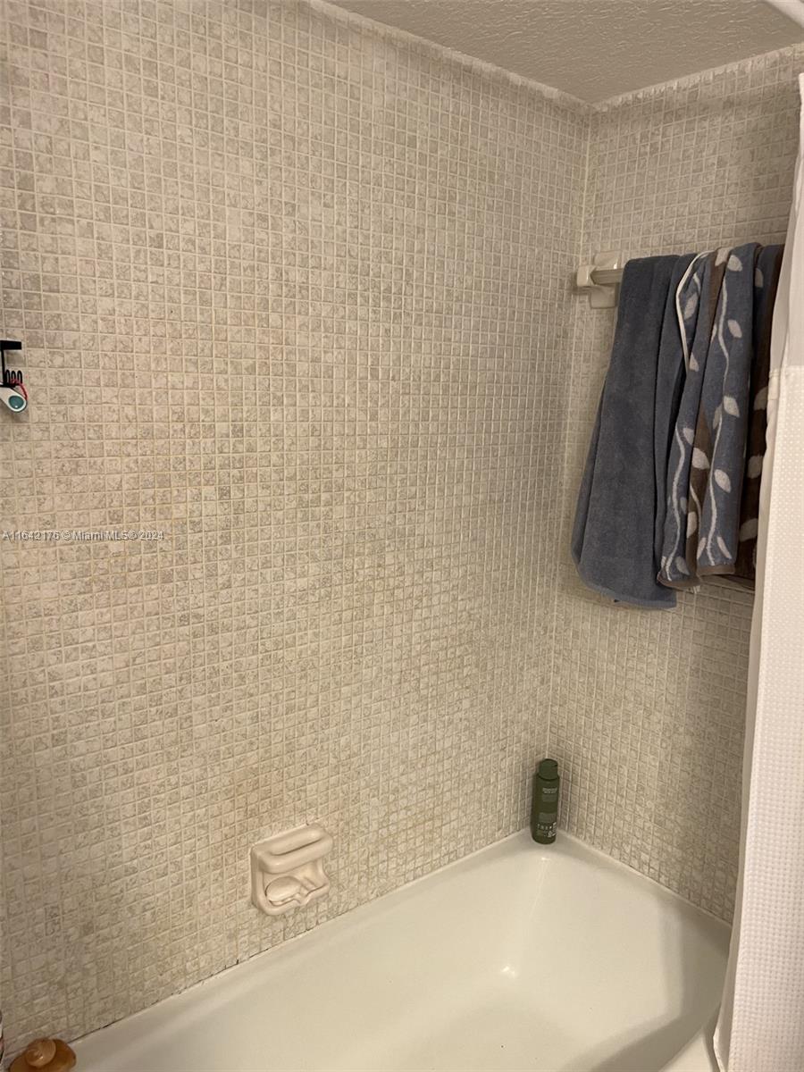 TIERRA DEL MAR CONDO - Residential Lease