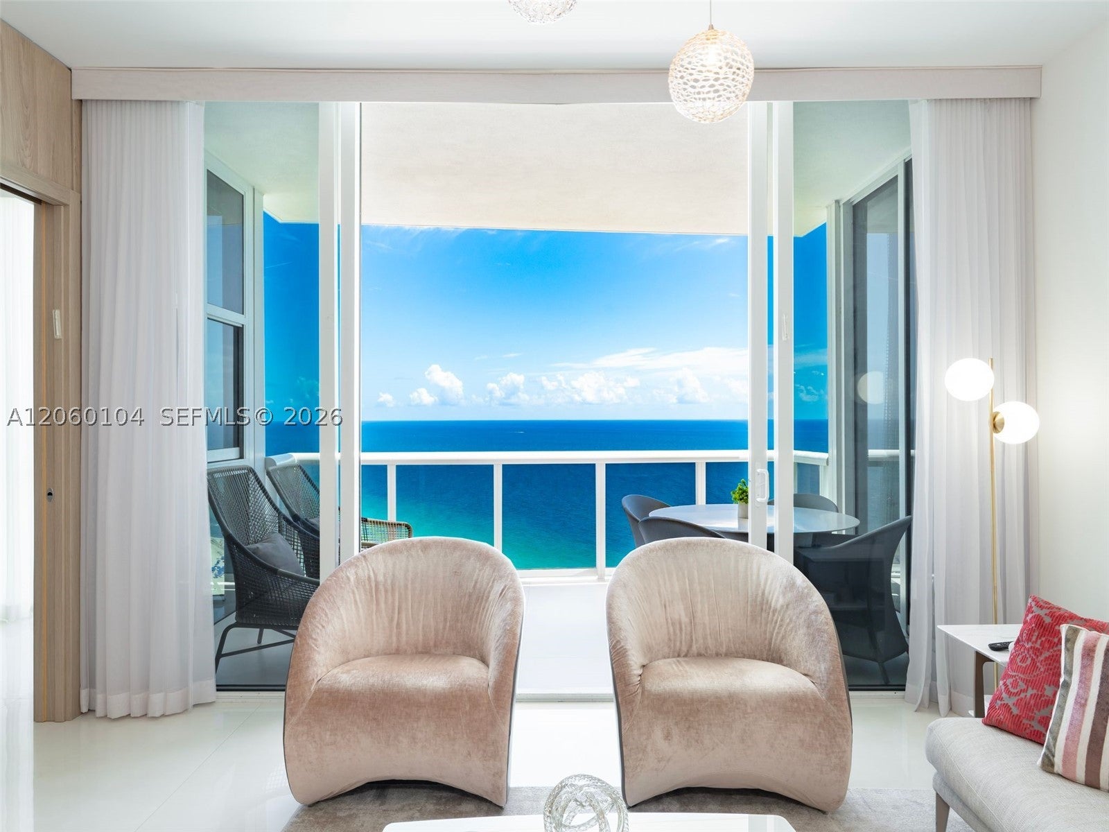 18201 Collins Ave 4106