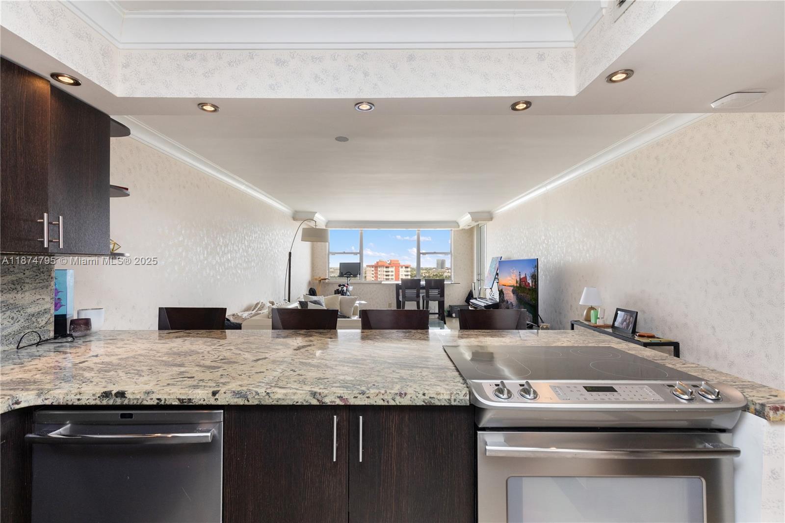 PARKER DORADO CONDO - Residential