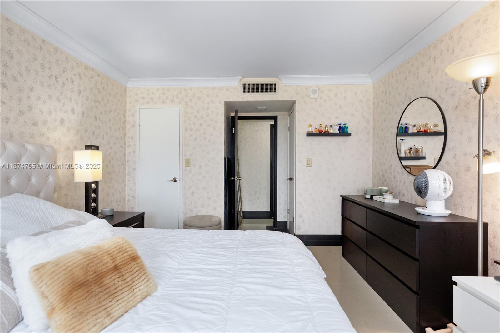 PARKER DORADO CONDO - Residential