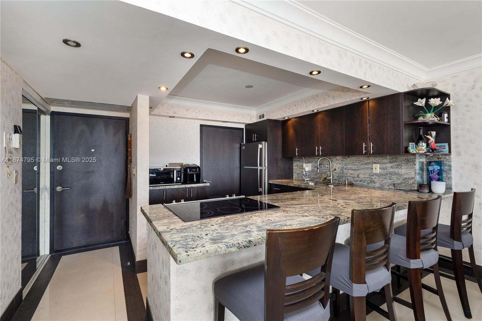 PARKER DORADO CONDO - Residential