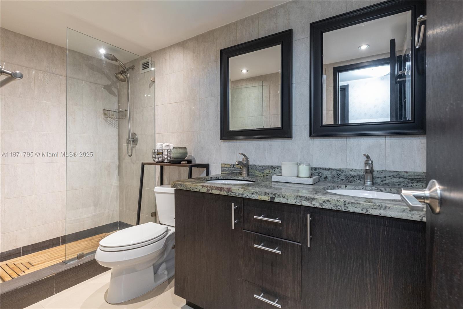 PARKER DORADO CONDO - Residential