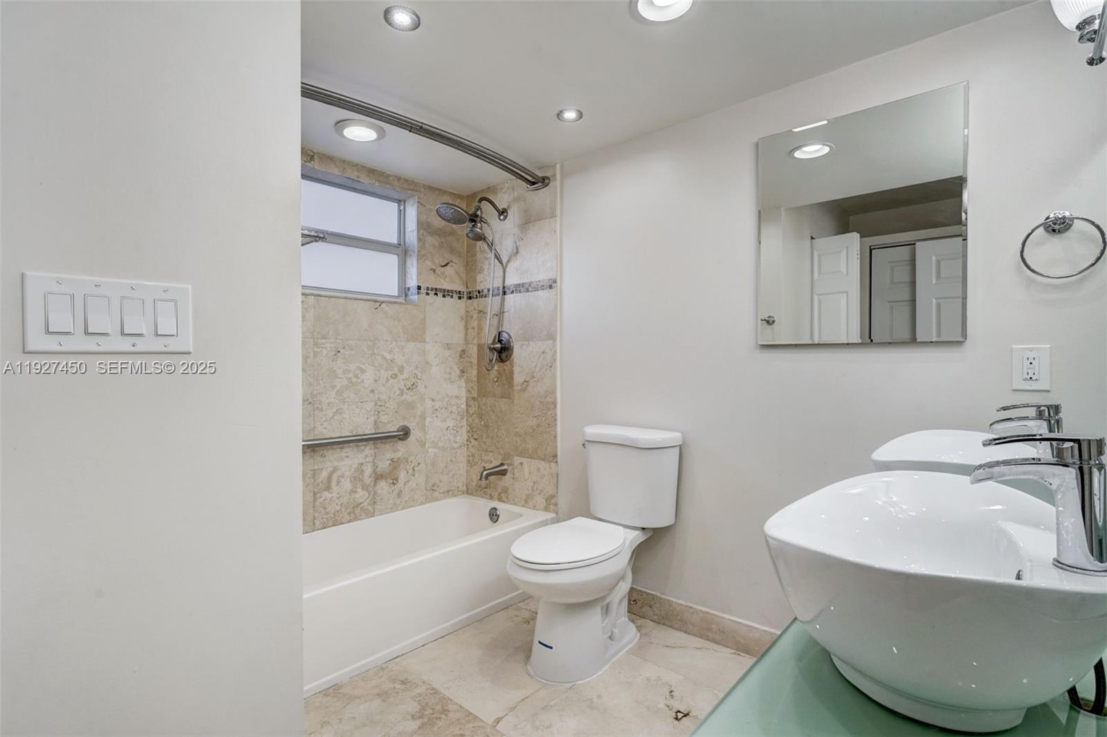 DORSEY ARMS CONDO - Residential Lease