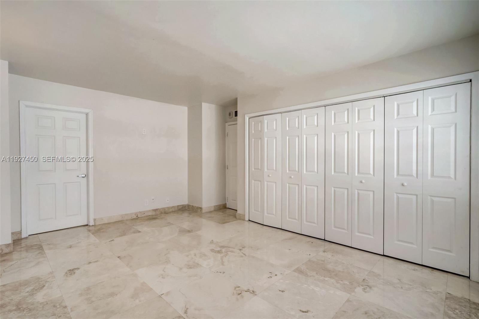 DORSEY ARMS CONDO - Residential Lease