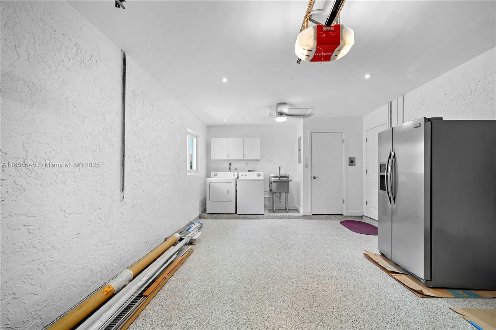 DELRAY VILLAS 5 - Residential