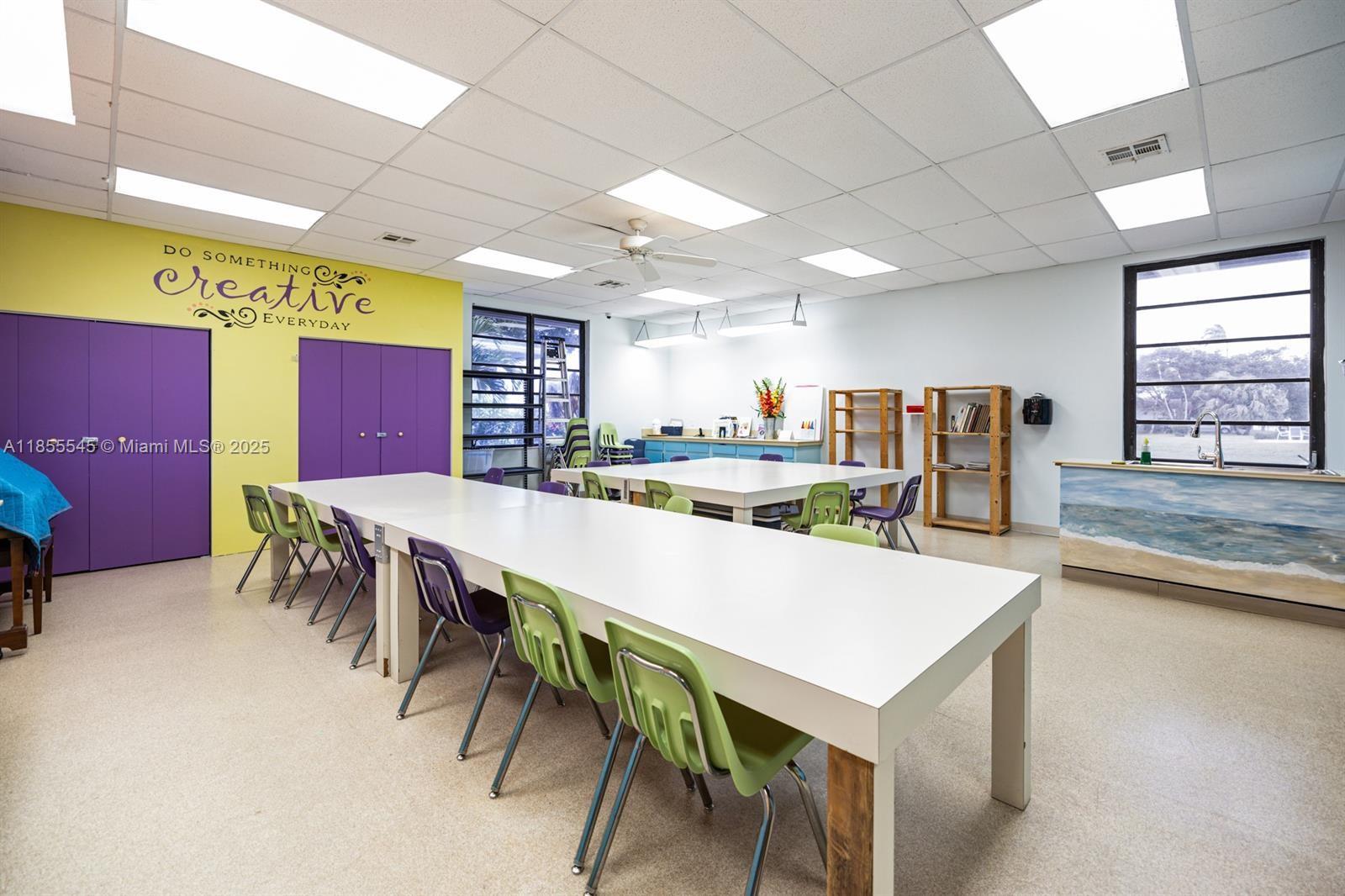 DELRAY VILLAS 5 - Residential