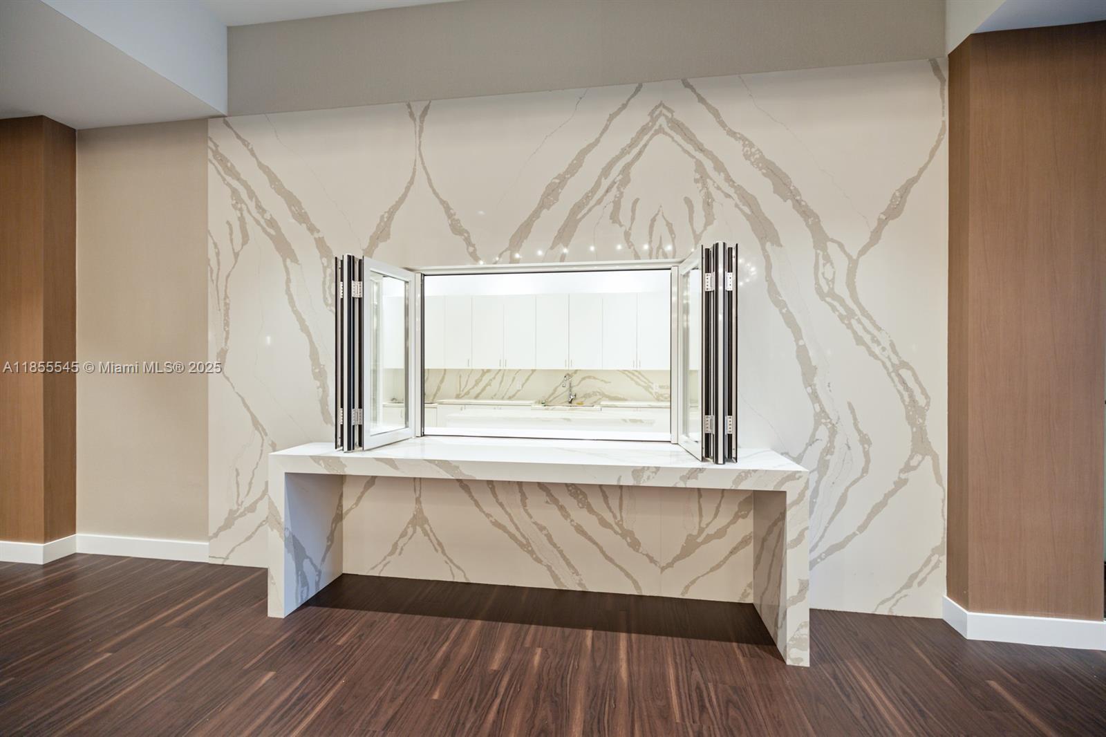 DELRAY VILLAS 5 - Residential