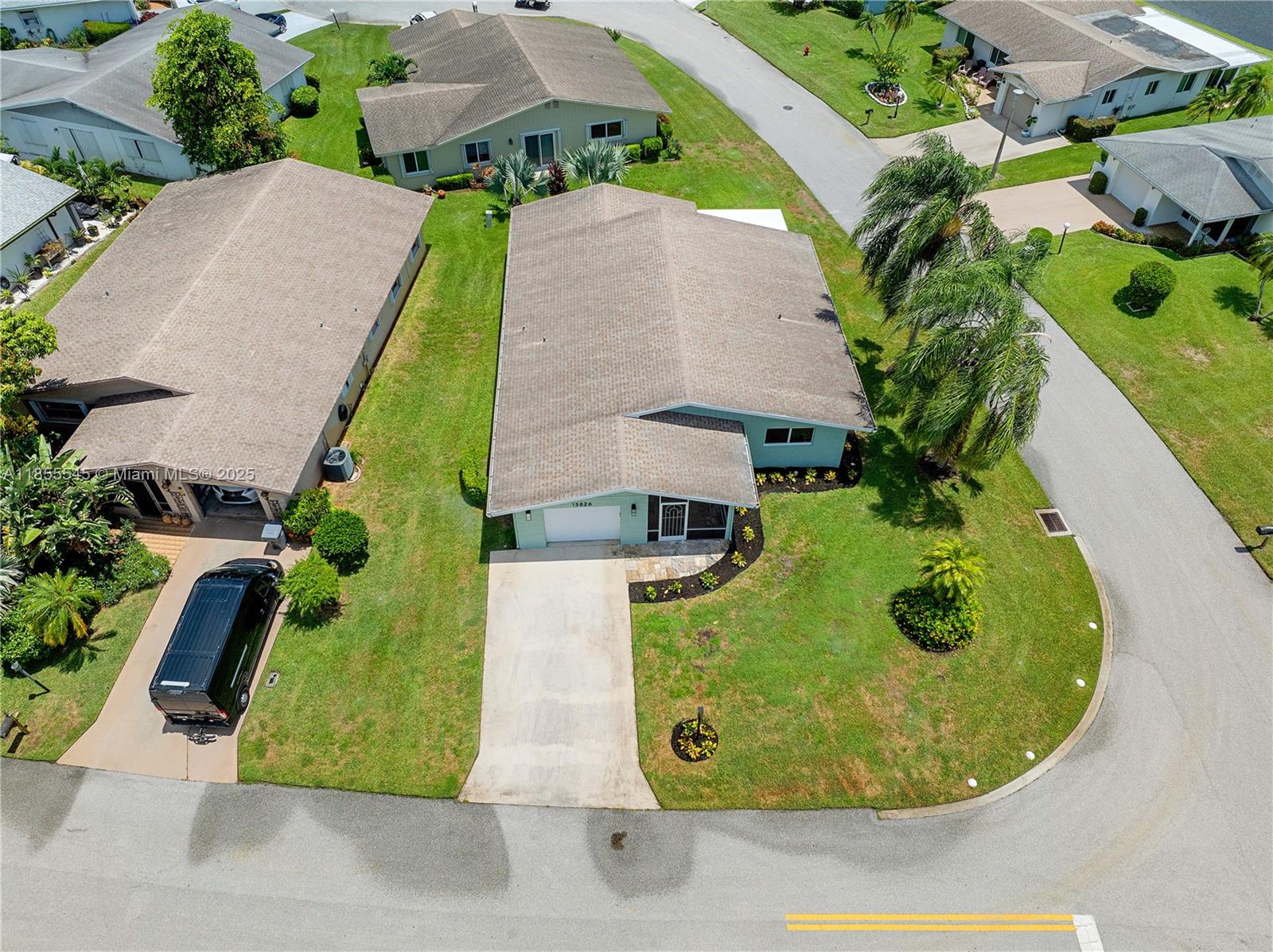 DELRAY VILLAS 5 - Residential