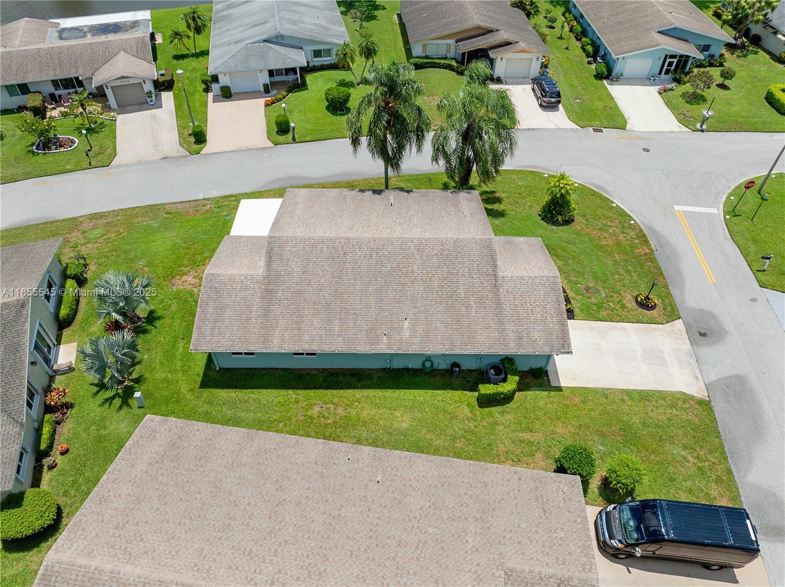 DELRAY VILLAS 5 - Residential