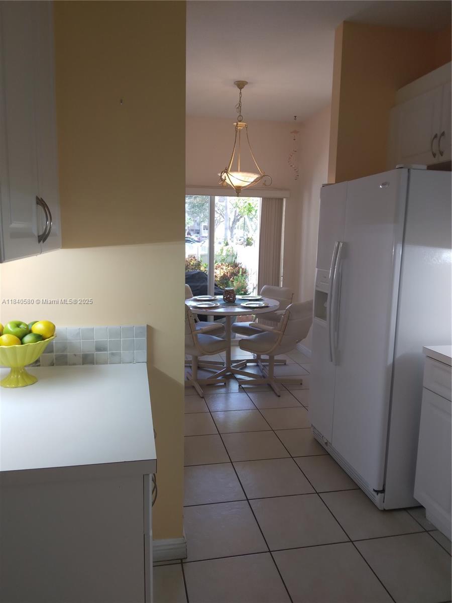 SOUTHAMPTON CONDOMINIUM - Residential