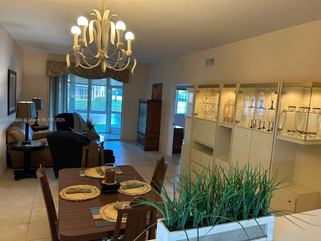 SOUTHAMPTON CONDOMINIUM - Residential