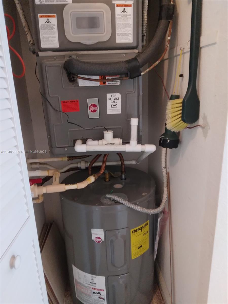 SOUTHAMPTON CONDOMINIUM - Residential