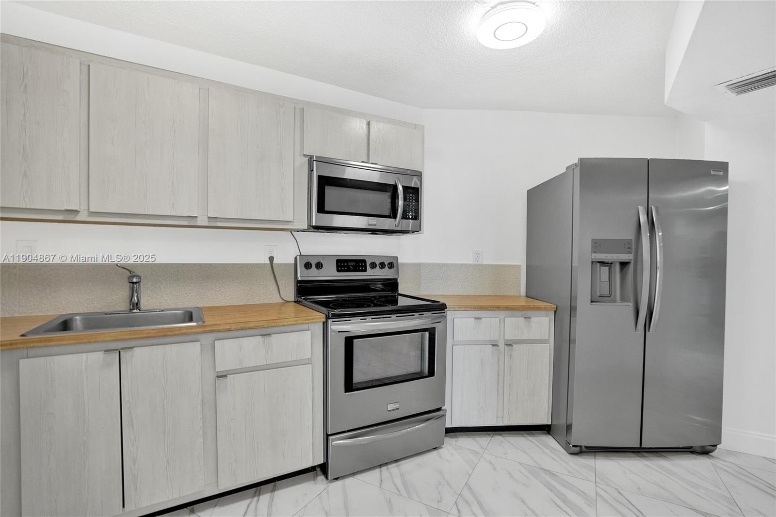 OCEANVIEW PARK CONDO - Residential