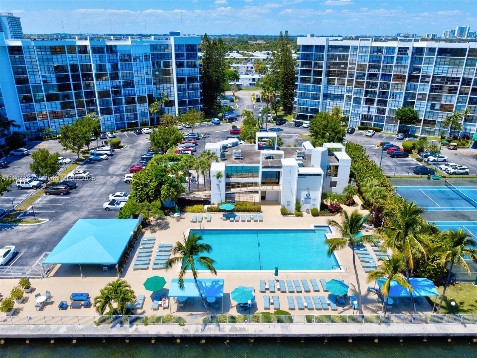 OCEANVIEW PARK CONDO - Residential