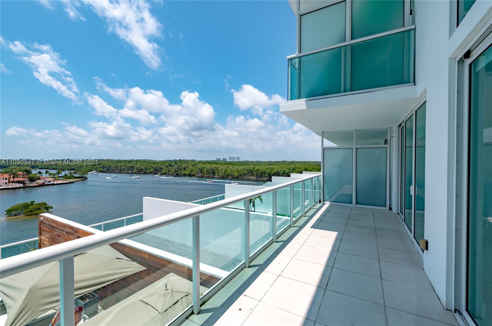 400 SUNNY ISLES CONDO WES - Residential