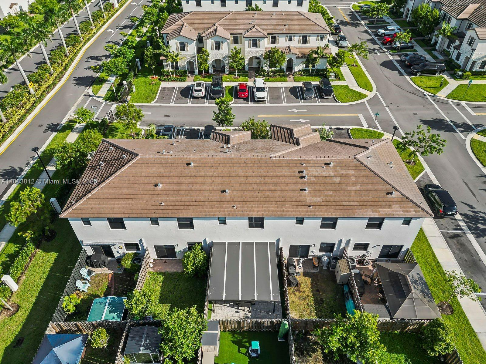 KENDALL ASSEMBLAGE SOUTH - Residential