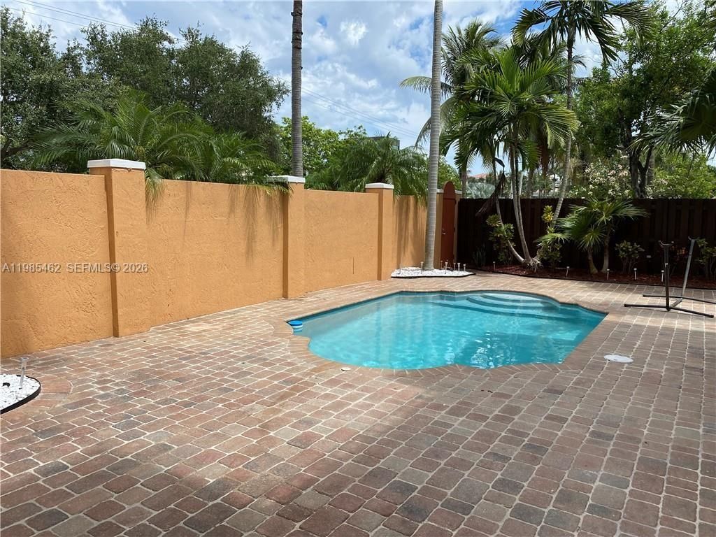 Photo of 2636 NE 15th St #2636, Fort Lauderdale, FL 33304 (MLS # A11985462)