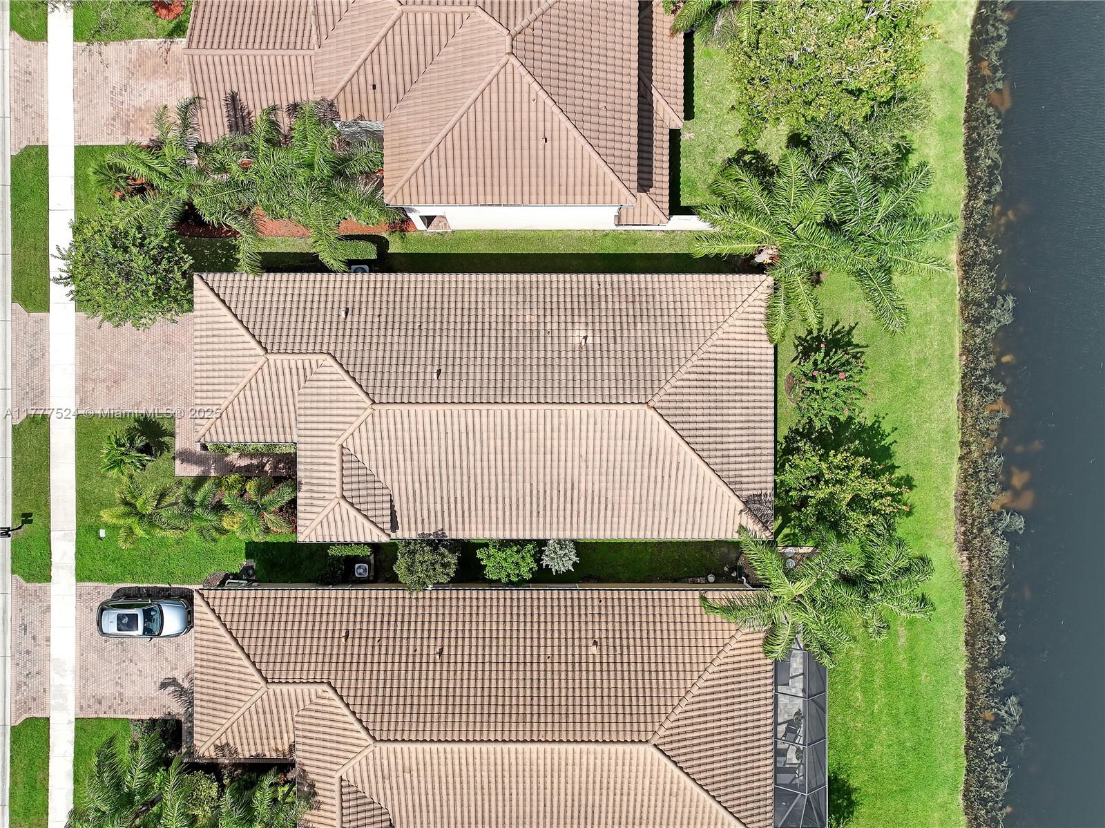TRAILS AT CANYON 1 - Residential