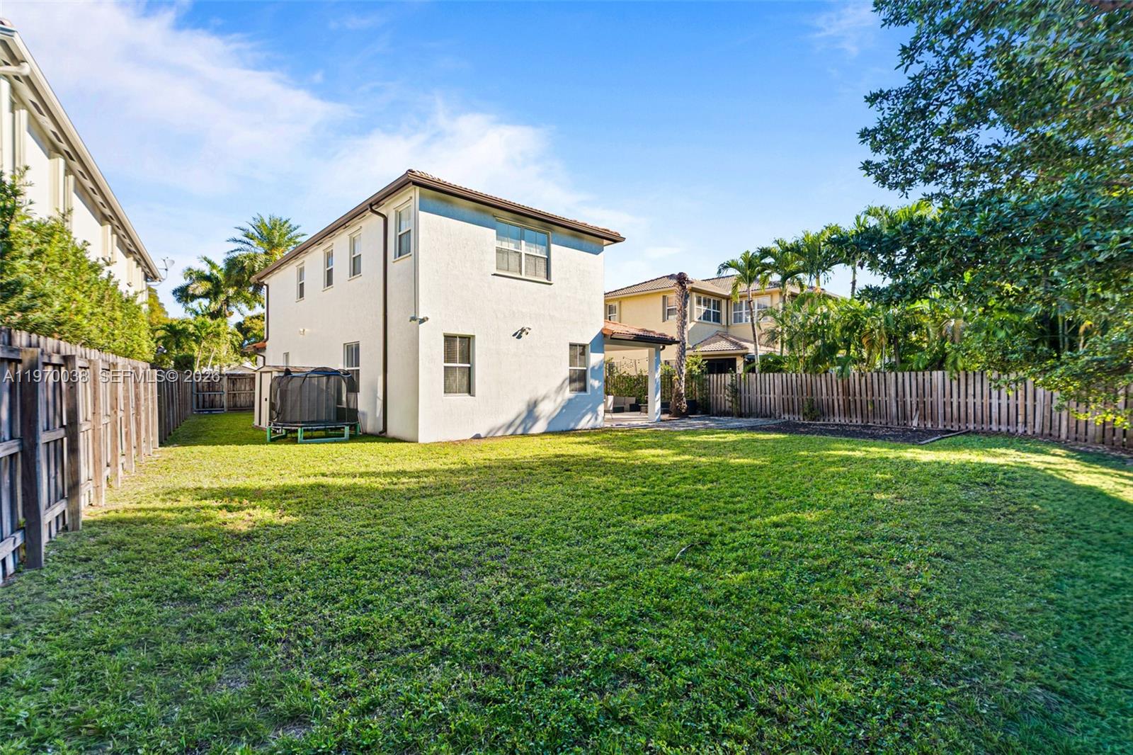 ISLANDS AT DORAL NORTHWES - Residential