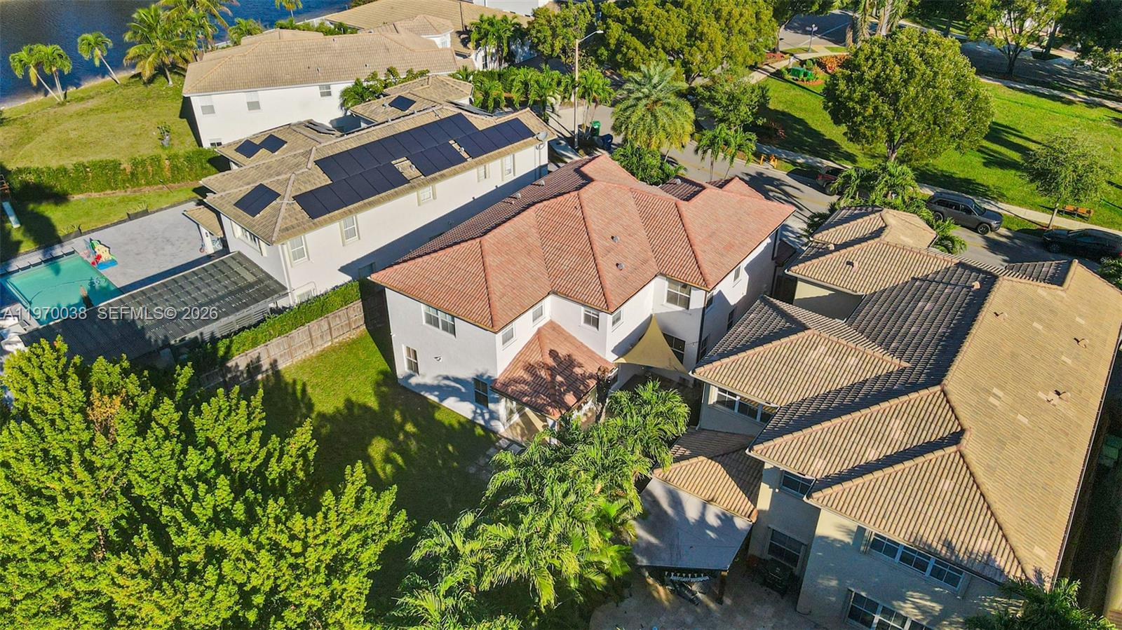 ISLANDS AT DORAL NORTHWES - Residential