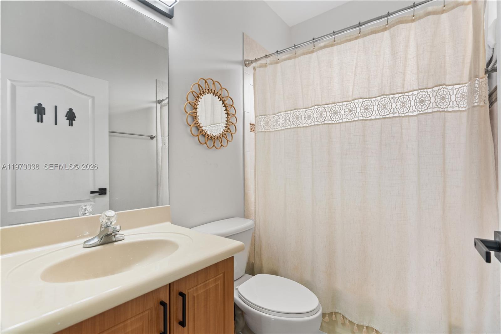 ISLANDS AT DORAL NORTHWES - Residential