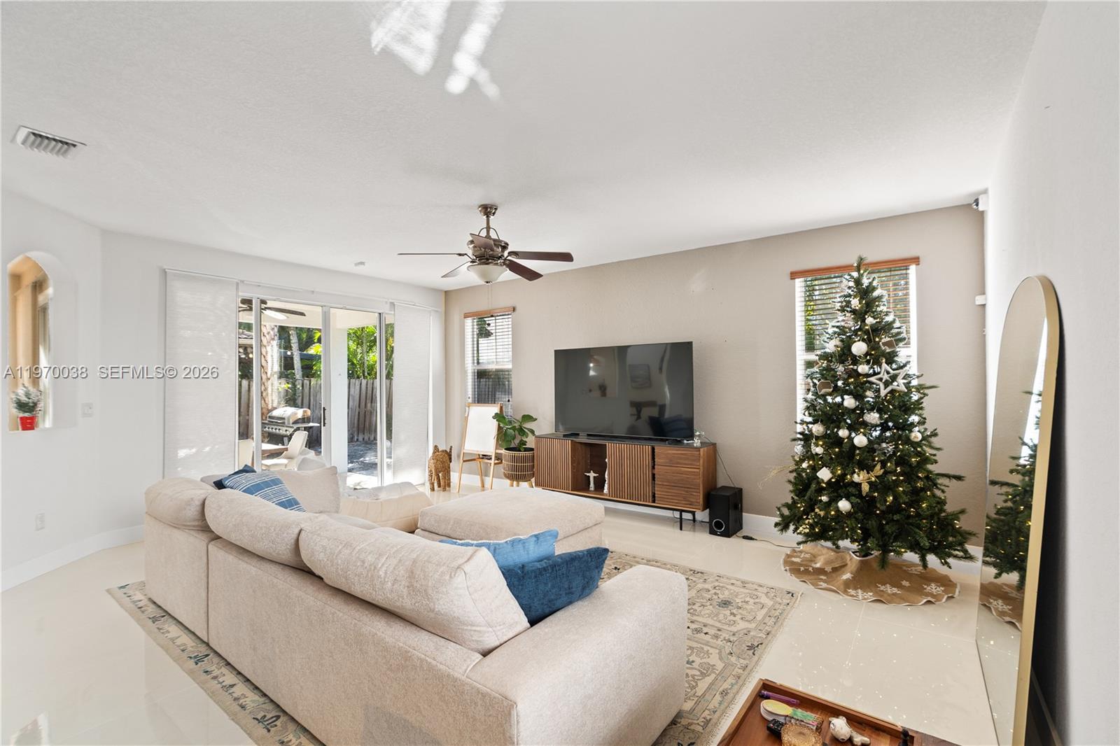 ISLANDS AT DORAL NORTHWES - Residential