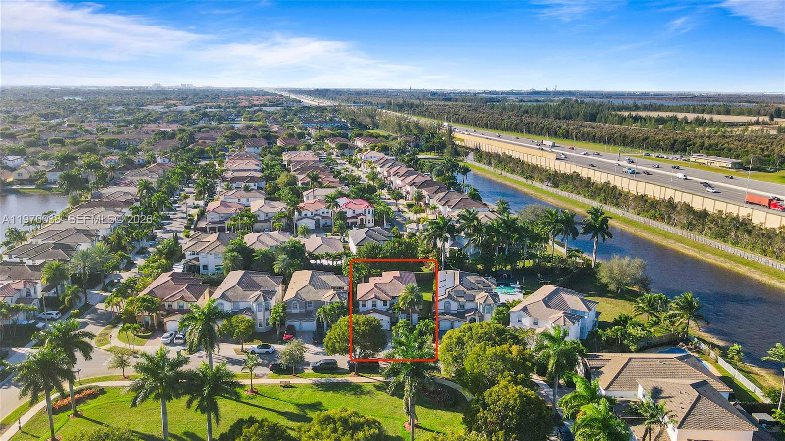 ISLANDS AT DORAL NORTHWES - Residential