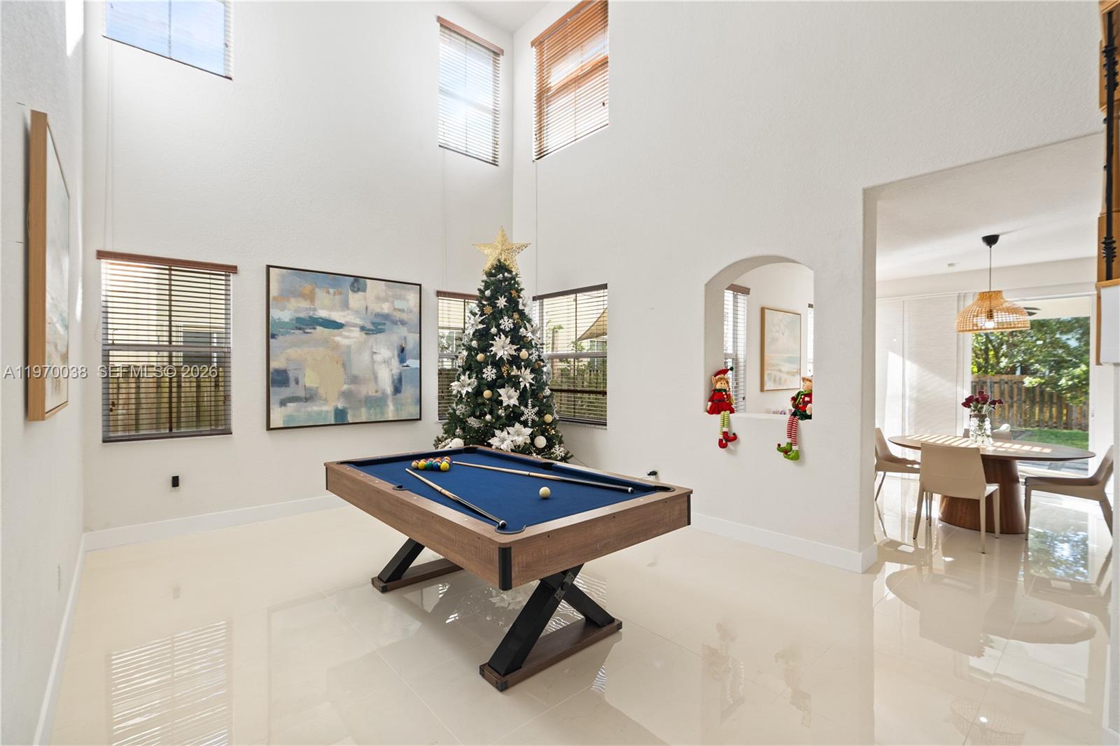 ISLANDS AT DORAL NORTHWES - Residential