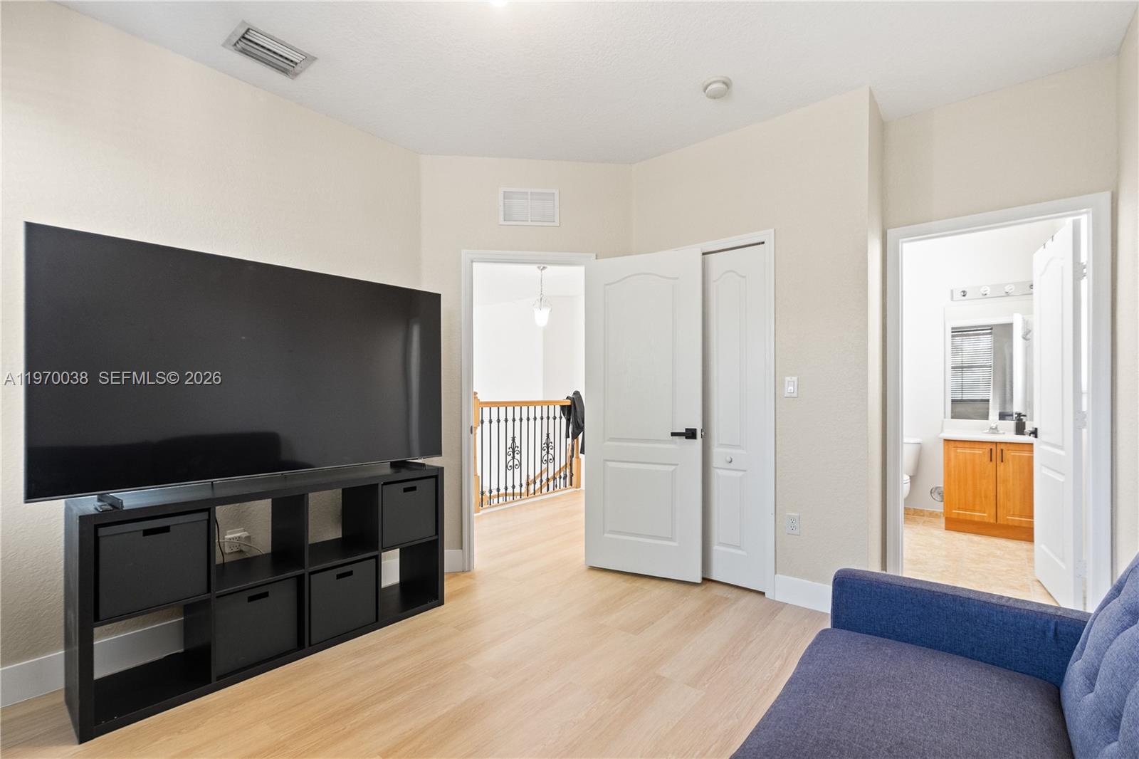 ISLANDS AT DORAL NORTHWES - Residential