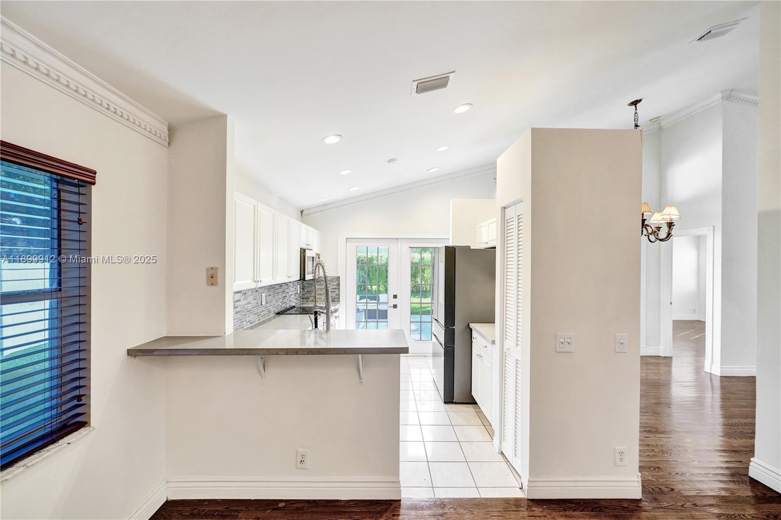 SECTOR 4 NORTH - Residential Lease