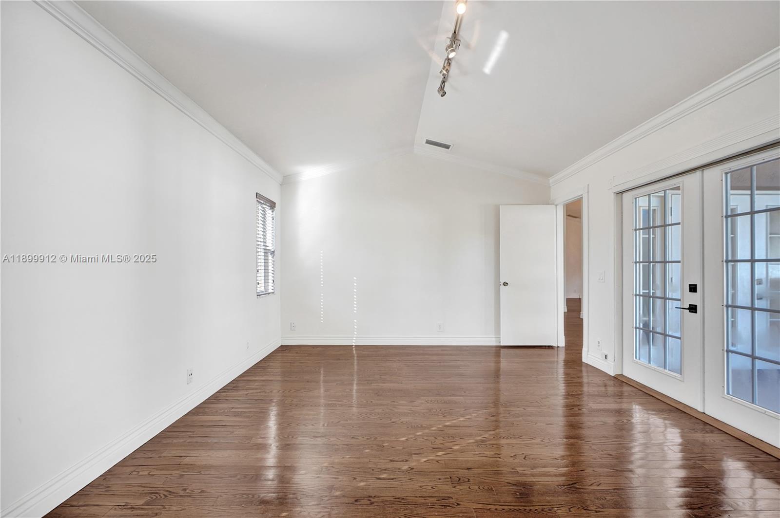 SECTOR 4 NORTH - Residential Lease