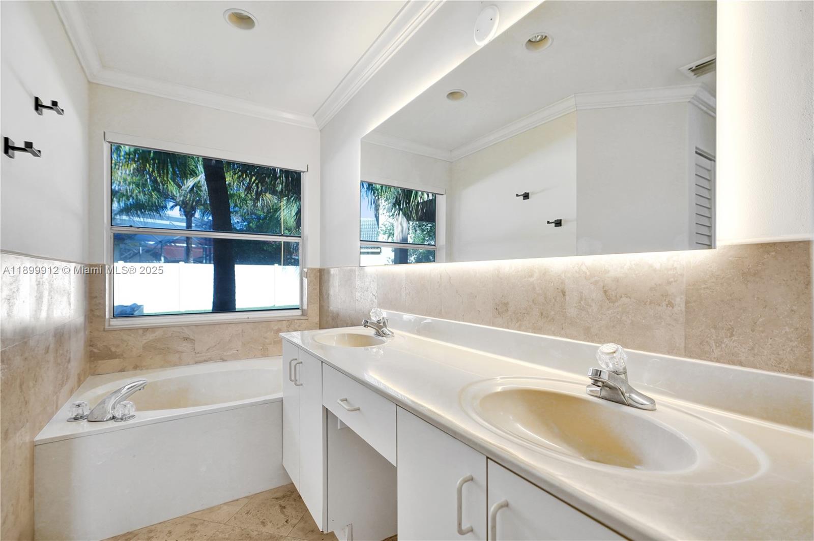 SECTOR 4 NORTH - Residential Lease