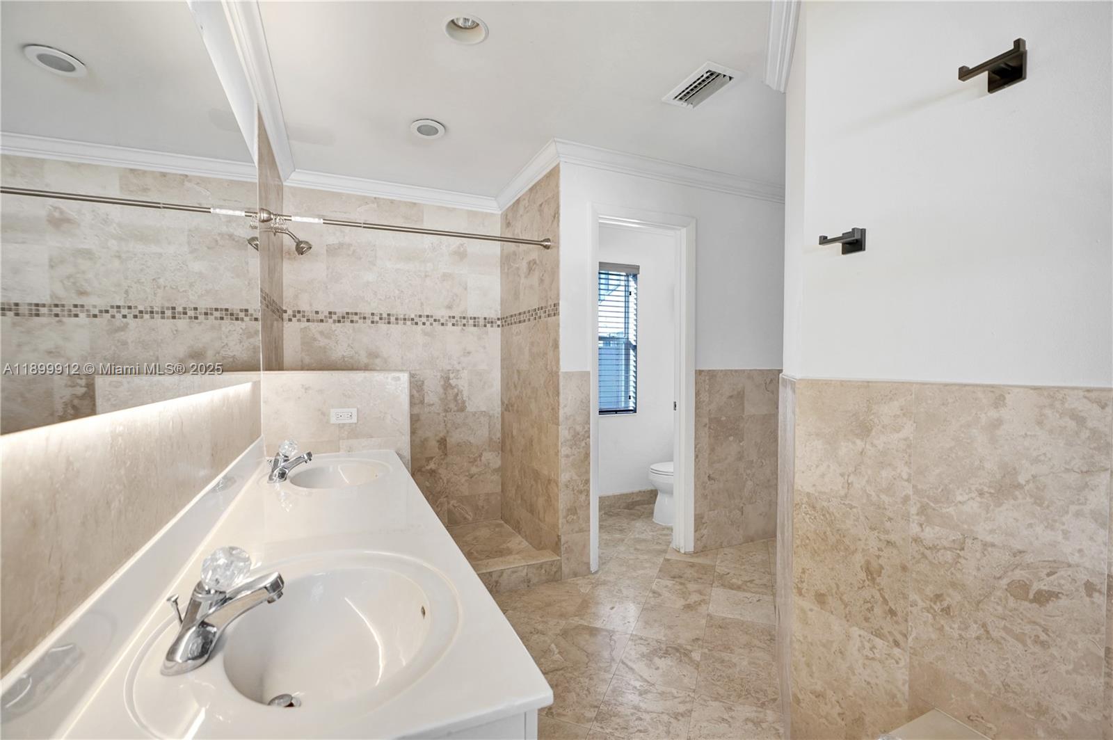 SECTOR 4 NORTH - Residential Lease