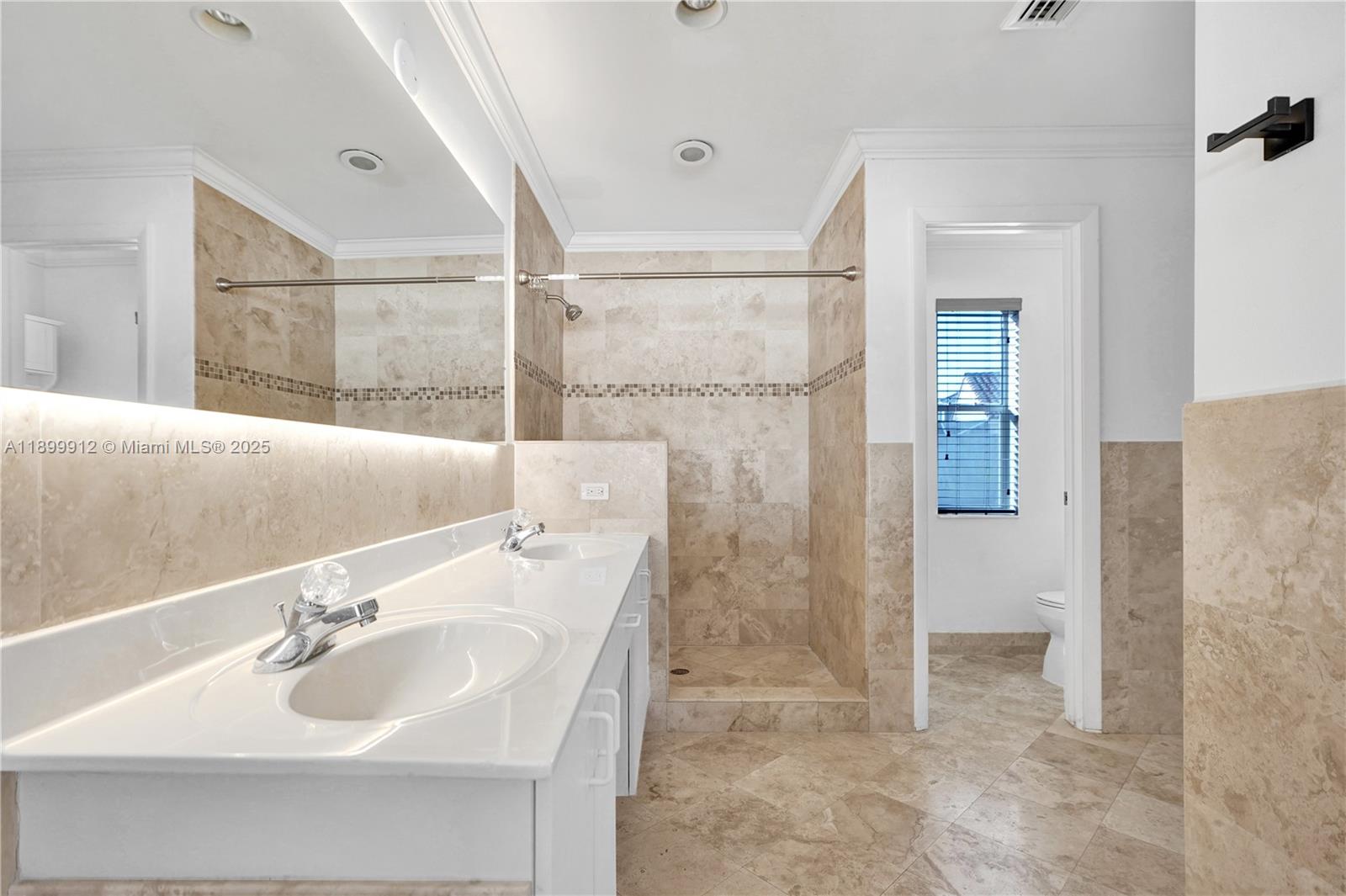 SECTOR 4 NORTH - Residential Lease