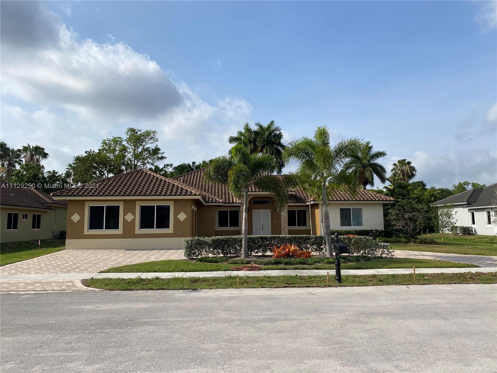 DAVIE GARDEN ESTATES - Residential Lease